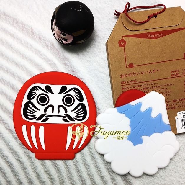 Fuyumoe暖芽⏩日本購物✈達摩 不倒翁 富士山 造型杯墊/餐桌擺飾✈祝賀杯墊 茶杯墊 生活用品 置物墊