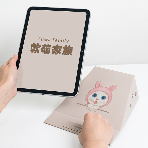 【軟萌家族】Meta Stand｜筆電平板支架_兔耳貓貓(棉花糖)｜ergomi