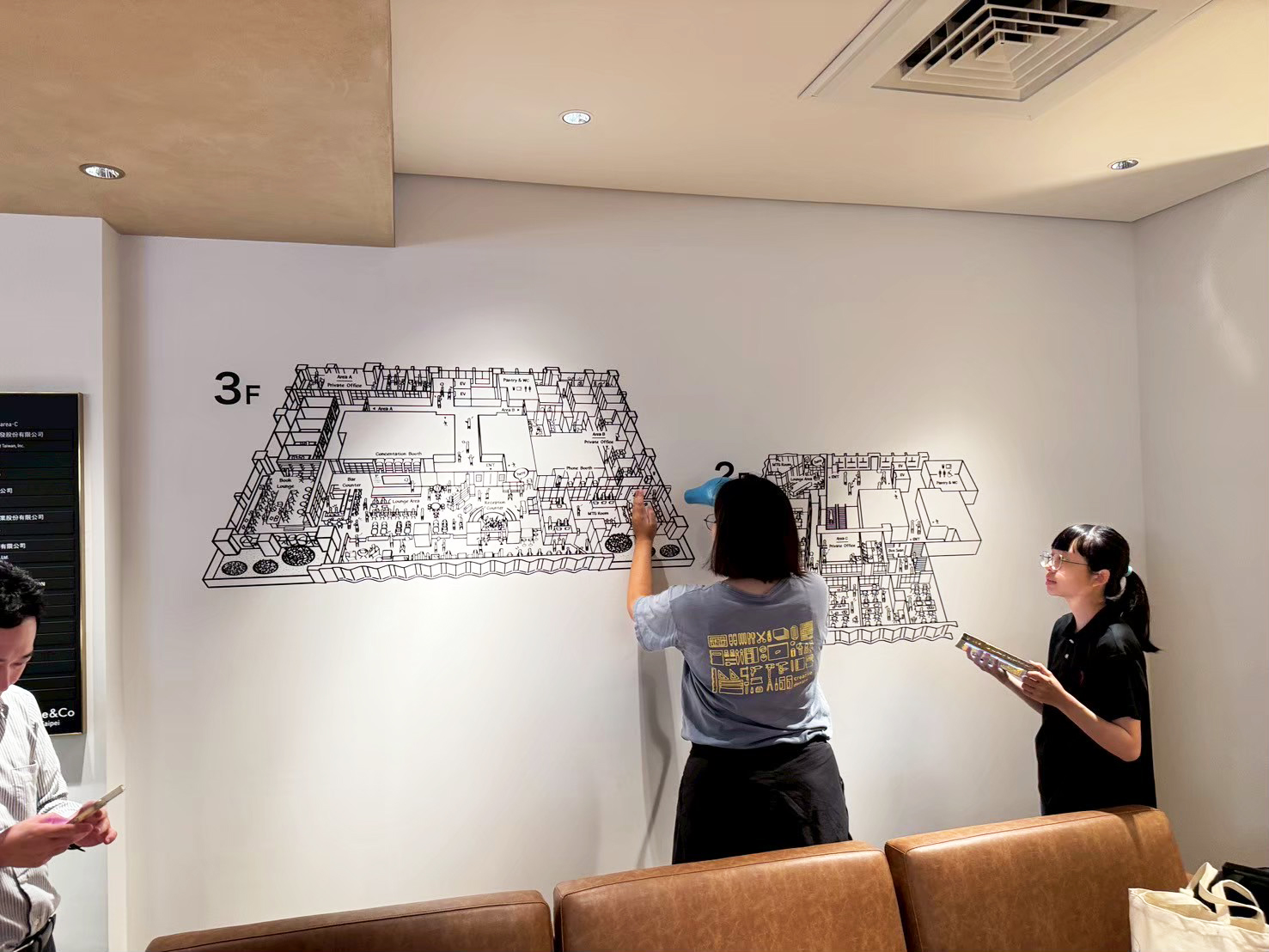 One&Co共享辦公空間   牆面絹印 / 2025.09