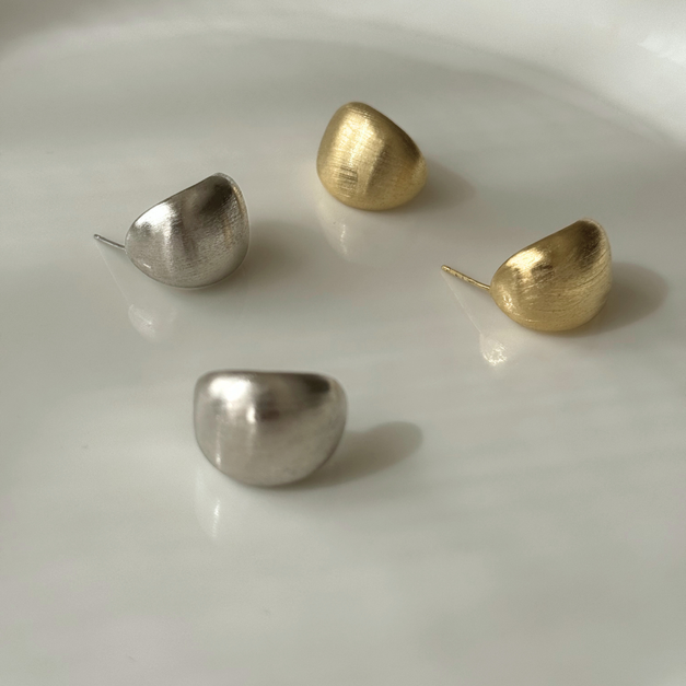 廓然．拉絲弧面耳釘耳環