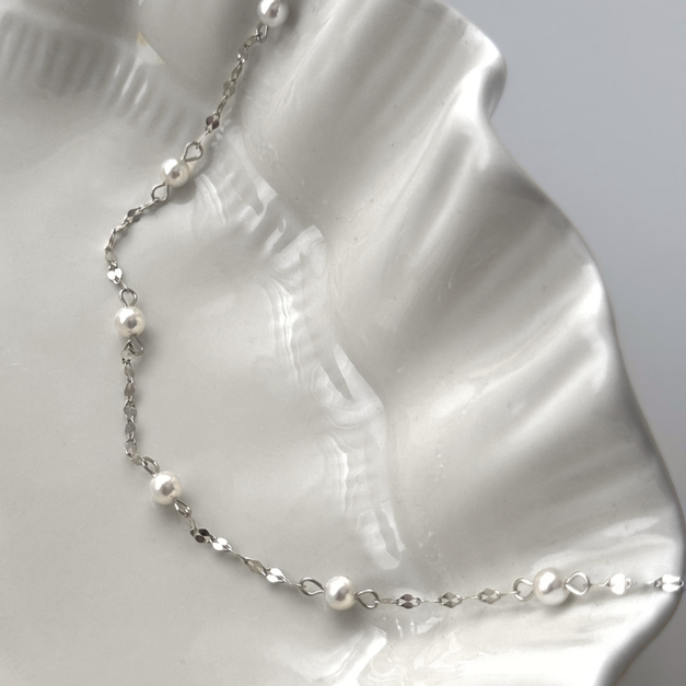 【純銀】間奏．滿天星珍珠純銀鎖骨項鍊