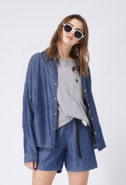 【中性款】磨破鬚邊牛仔襯衫/深藍