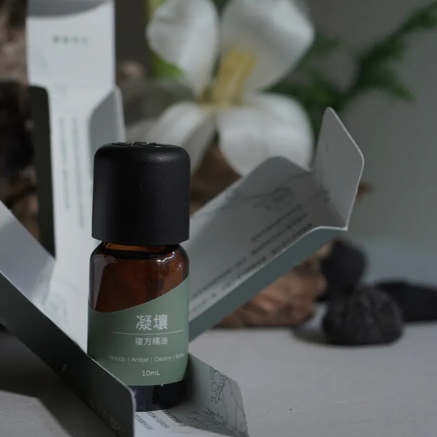( 限量30 )【贈品勿下單】拾米豐瓶 凝壤複方精油 10mL