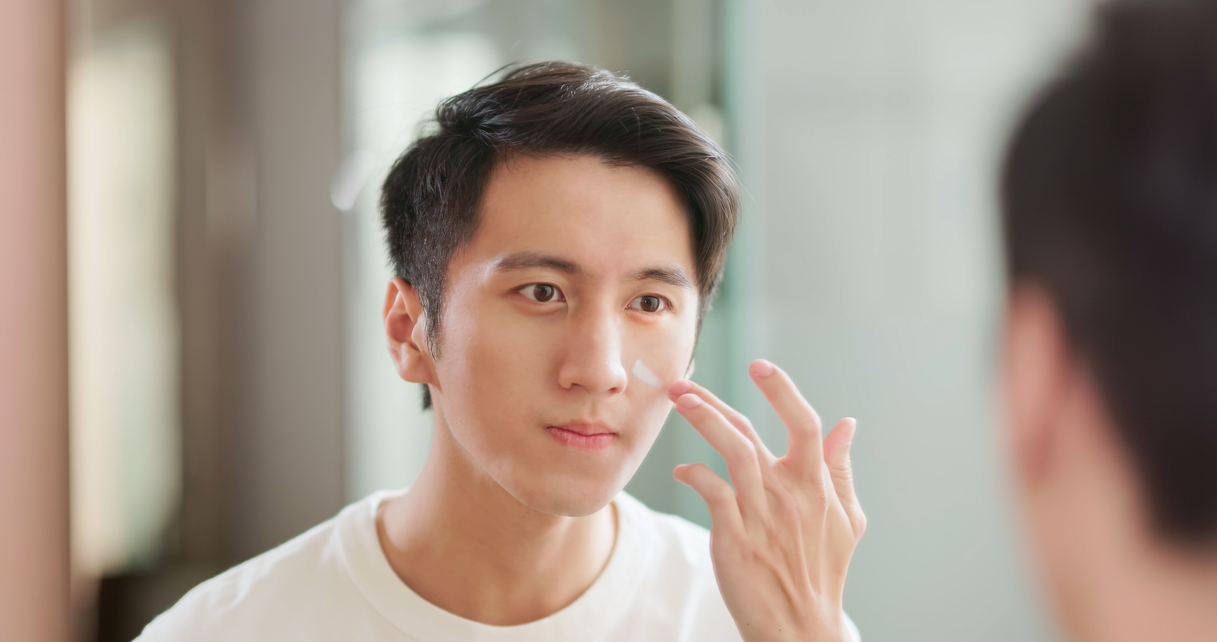愛出油又毛孔粗大？男性極簡保養怎麼做？