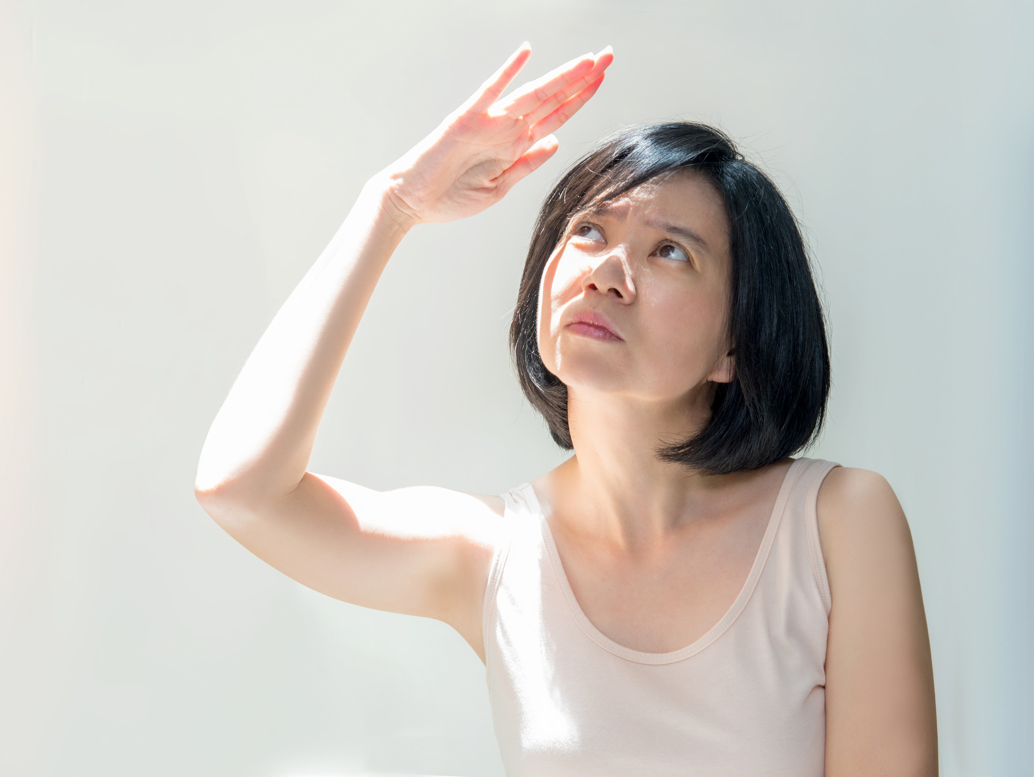 精華油夏天也能用？必知迎夏油保養用法!