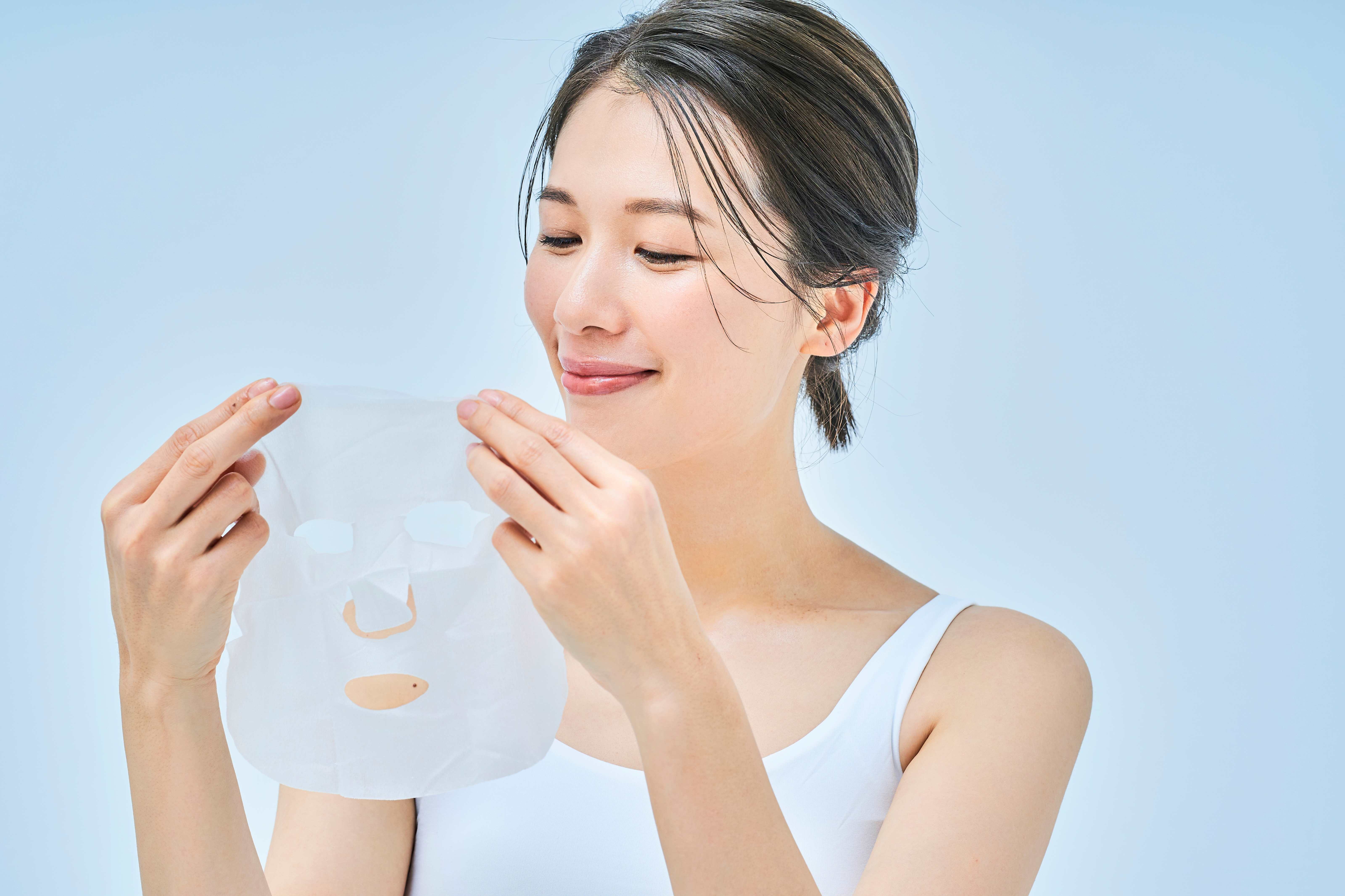 面膜敷完到底要不要洗？濕敷、凍膜、片狀通通不同！