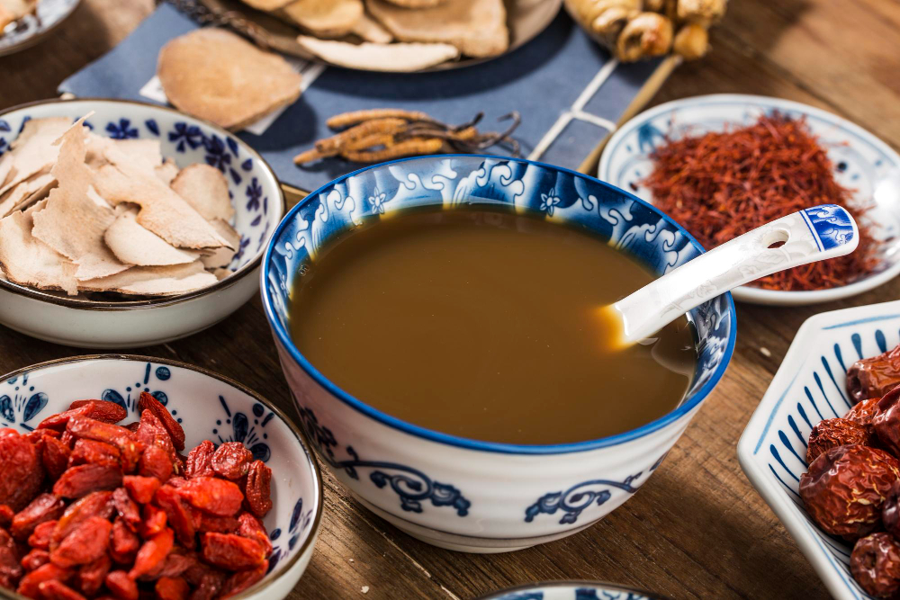 dcard豐胸食物推薦，可以豐胸的中藥類