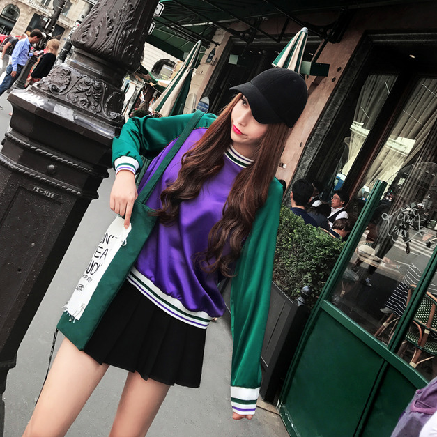 歐美緞面撞色拼接擦肩袖寬鬆上衣