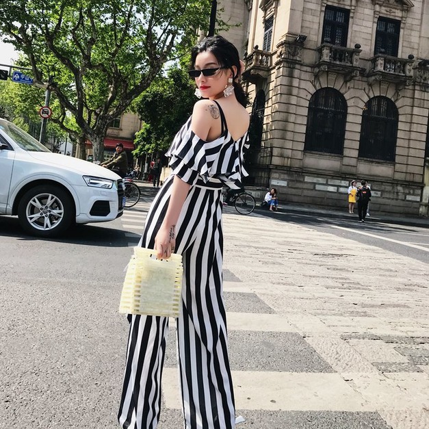 削肩荷葉袖條紋高腰顯瘦寬鬆連身闊腿長褲