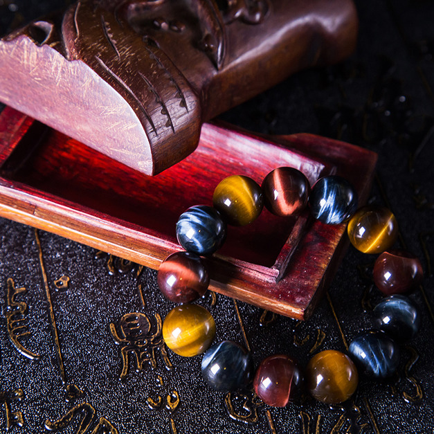 霸王級三色虎眼