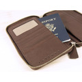 UN1 旅行護照手機牛皮拉鍊長夾 – 巧克力咖啡色 (可加購雷雕刻字)_5