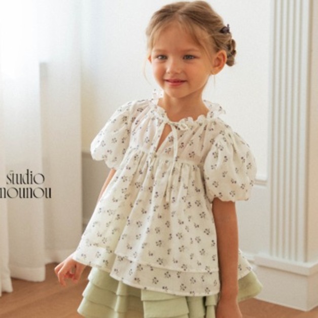 NouNou 26Y 春季澎袖繫帶質感碎花上衣