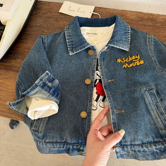 春秋款卡通牛仔外套