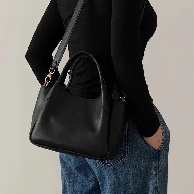 極簡黑色水桶包｜手提・斜背兩用