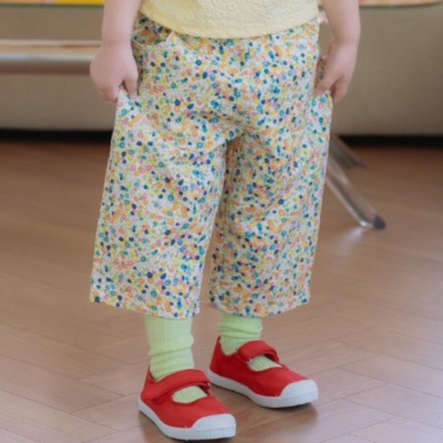 ☀️盛夏必備！JAZZ 小碎花棉質七分寬褲  2色