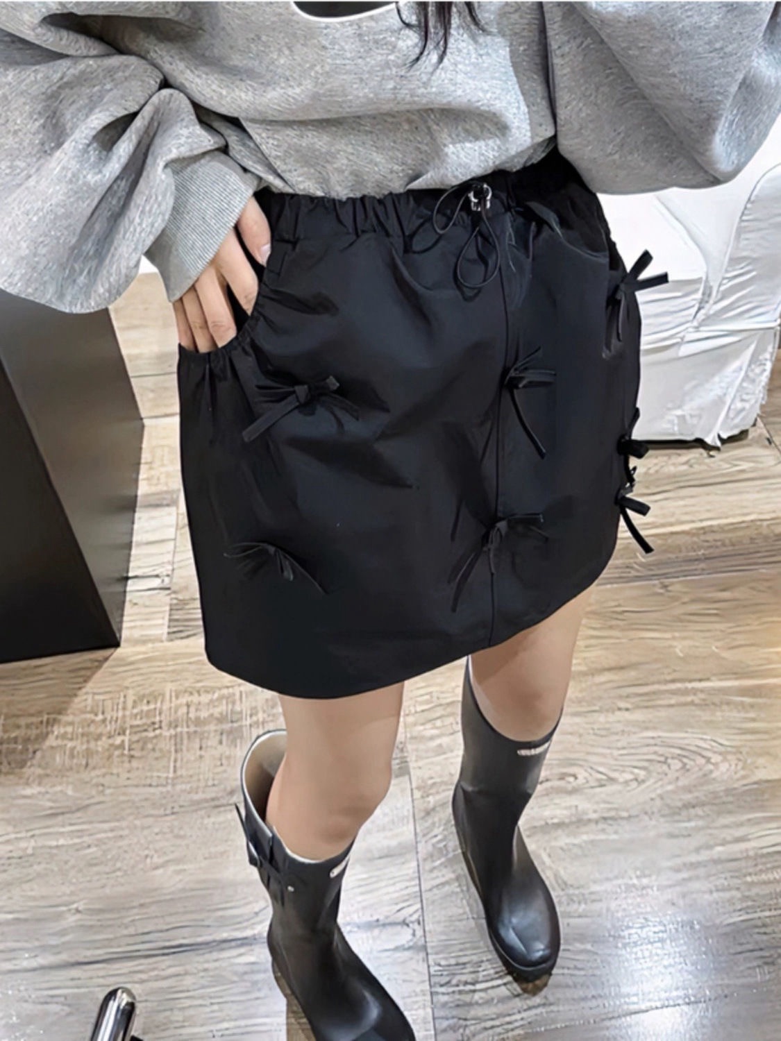 抽繩＋蝴蝶結設計 A 字短裙_69c830bdc99f6480afaac656c2c6c6b7.jpg