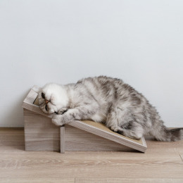 頑強 斜坡貓抓板 | 燕麥色 (贈送純天然木天蓼)