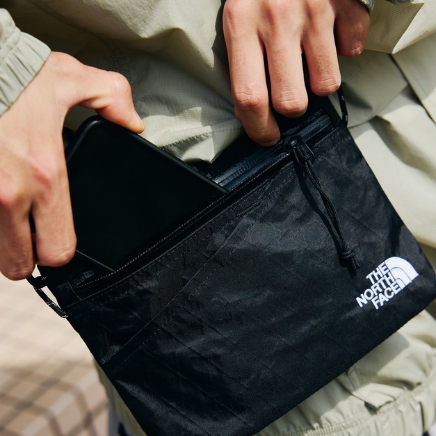 日本 TNF Laughter Shoulder Pouch 菱格紋快取小包(S)1.5L