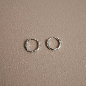 在雲之上｜925純銀耳環・圈圈式