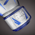 VENUM 尖牙拳套-銀藍【10oz】_2