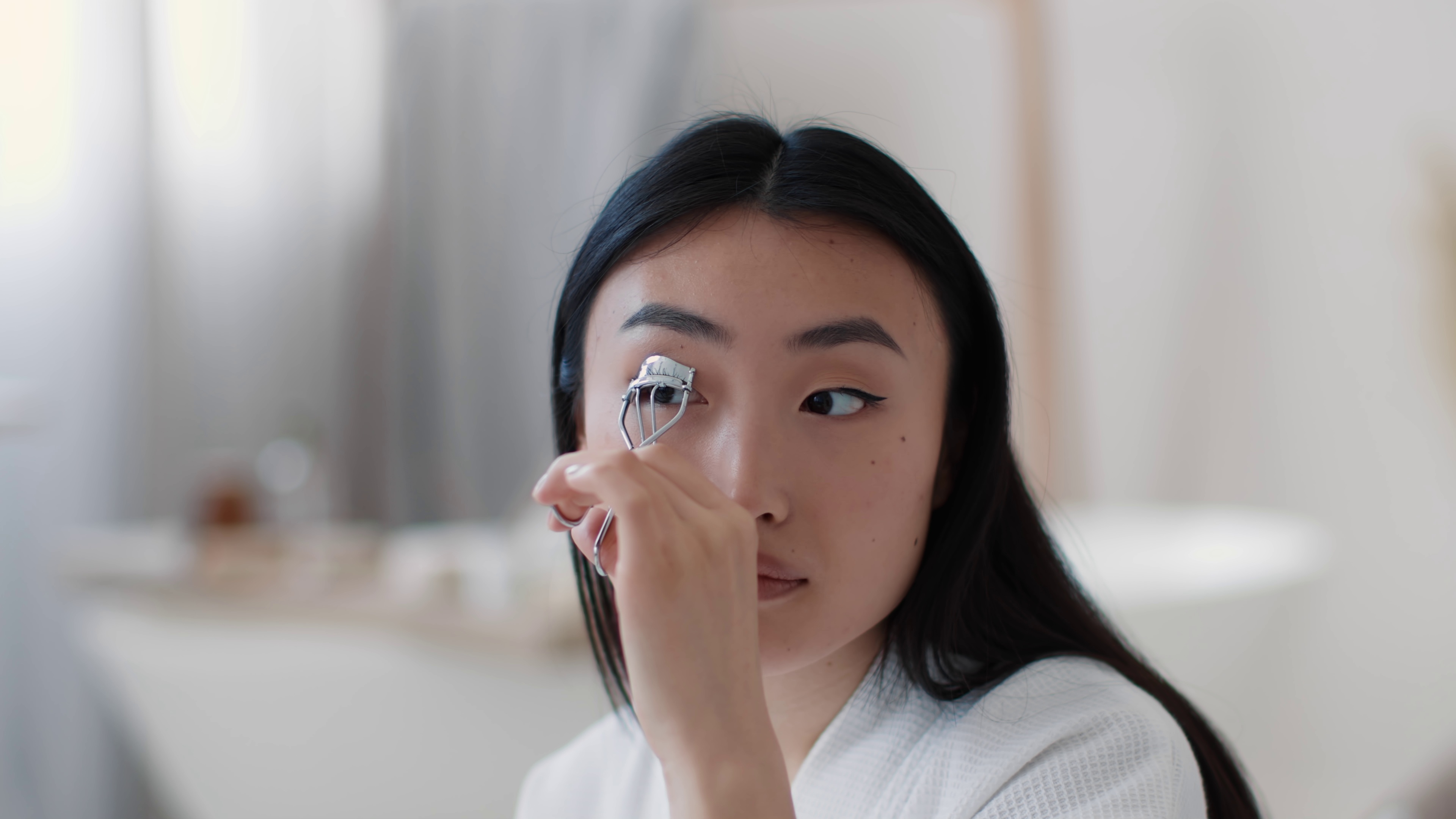 接睫毛後可能會出現哪些後遺症？