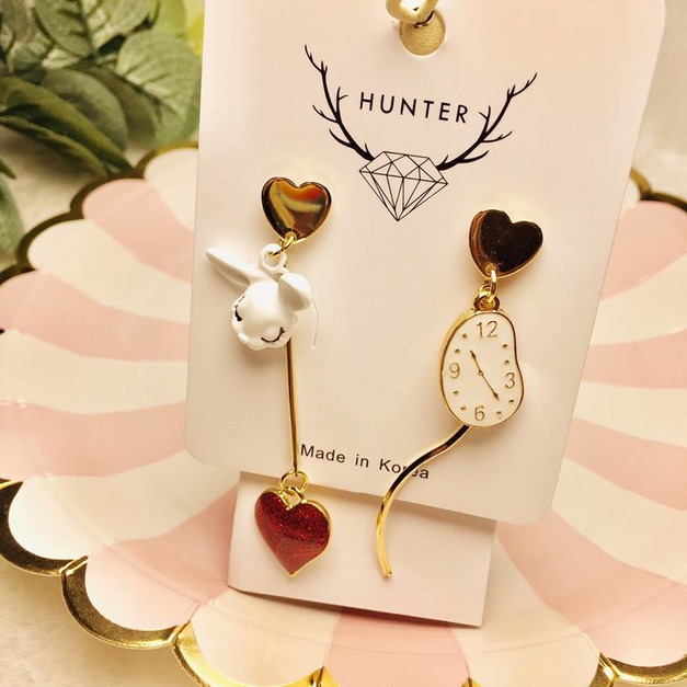 韓系不對稱時鐘紅色愛心小兔