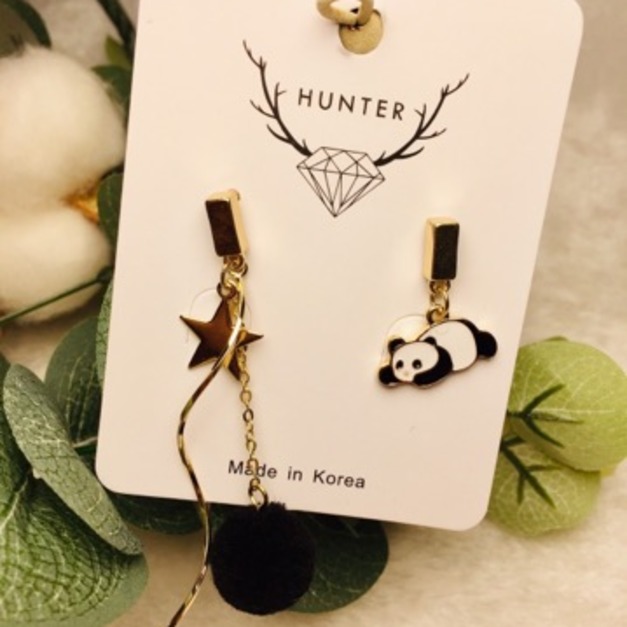 不對稱金屬風飛翔熊貓