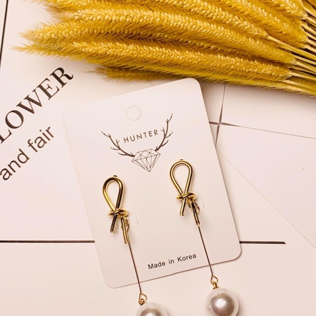 金色扭結珍珠耳環