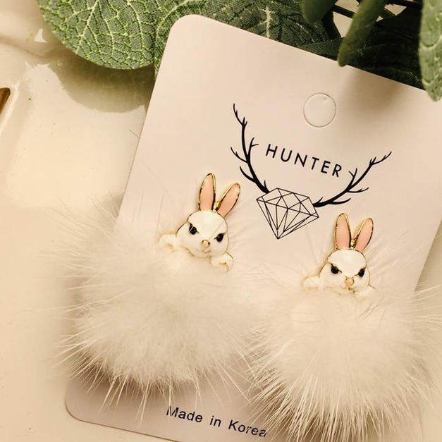 可愛兔兔頭絨毛球球耳飾