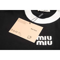 MIUMIU 胸前刺繡LOGO短袖 (黑)_3