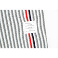 THOM BROWNE 灰白條紋短褲（帶紅白藍側邊條紋）_3