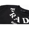 PRADA 弧形 Logo 短袖 (黑)_2