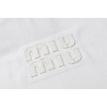 MIUMIU 胸口立體刺繡噴漆短袖 (白)_2
