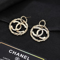 CHANEL 螺旋滿鑽雙C耳環_3