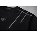 PRADA 斜線條三角標短袖 (黑)_3