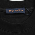 LOUIS VUITTON 後三花大貼布刺繡圓領短袖 (黑)_3