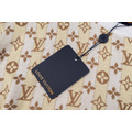 LOUIS VUITTON Monogram滿幅提花針織短袖_3