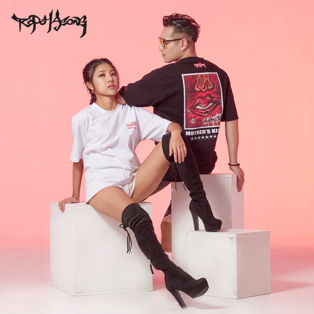 女款媽媽的吻短Ｔ／Mother's kiss short T