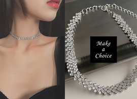 A220907【現貨】小奢華窄版銀色閃耀水鑽頸帶短項鍊Choker鎖骨鍊。派對新娘飾品尾牙