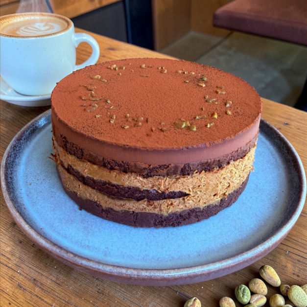 母親節預購【CoCa MaMa 巧克力工坊】70% 杜拜生巧克力蛋糕(6吋) 極致奢華✨ 母親節蛋糕💝