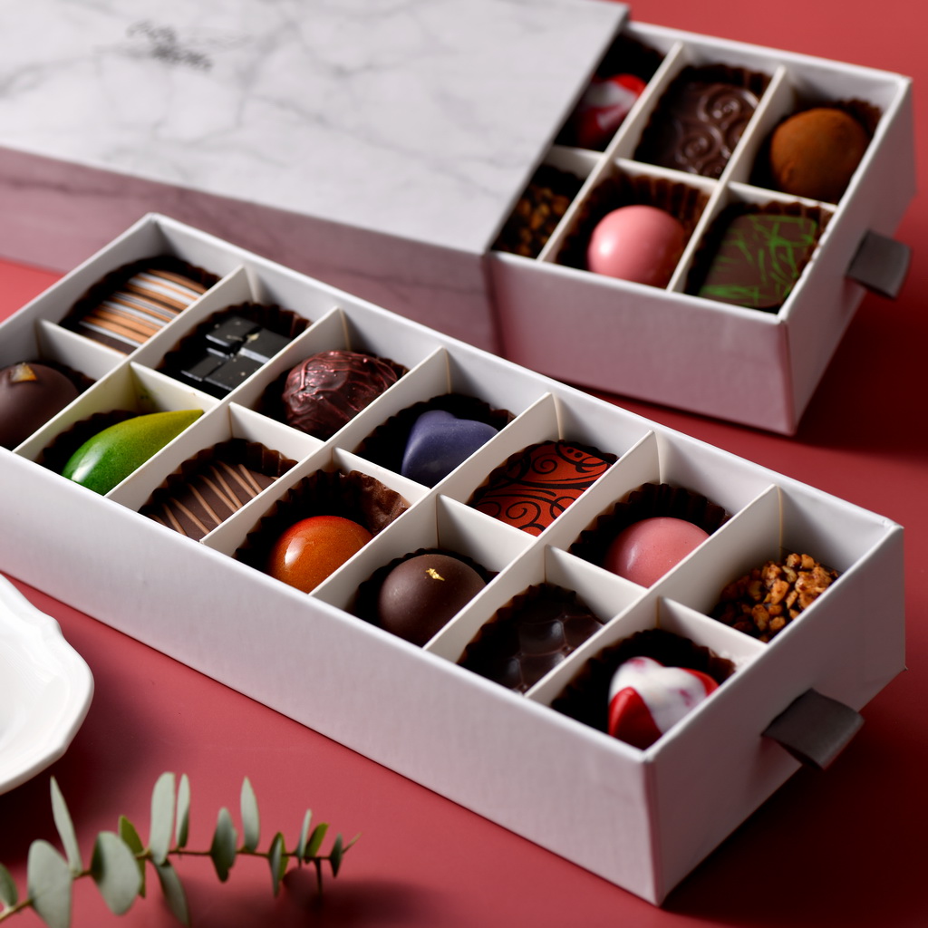 14入極致(含餡)巧克力盛宴禮盒