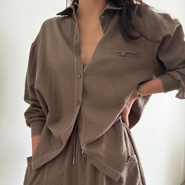 [03023907] 光澤感襯衫