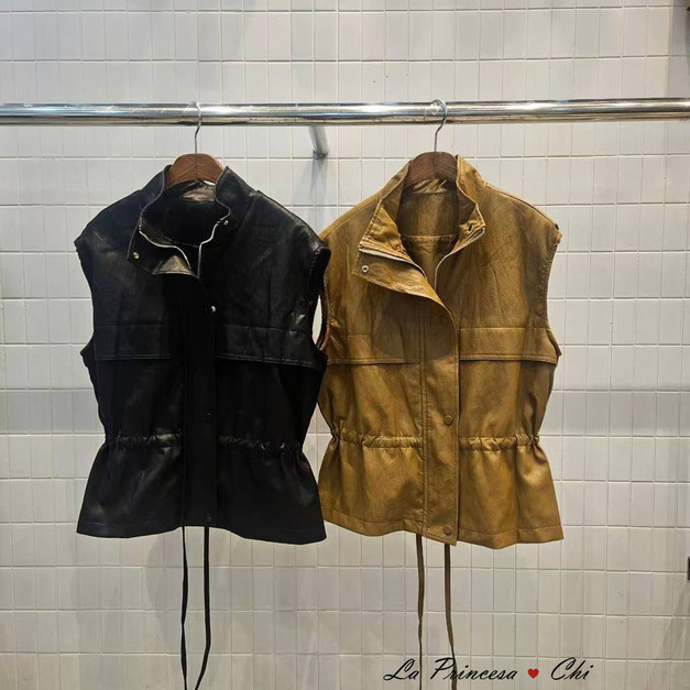 [01011401] PU皮背心