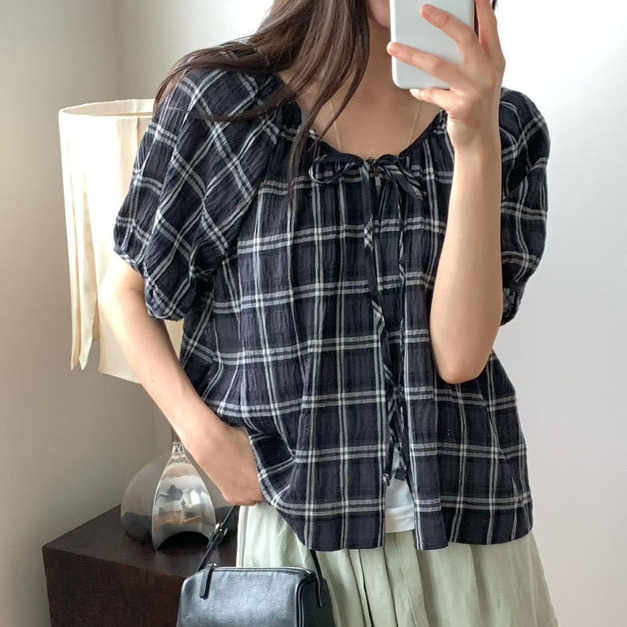 [04014300] 格紋兩面穿結飾衫