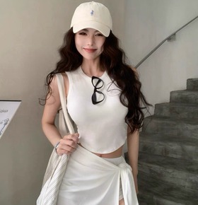 套裝美式圓弧上衣+短褲+圍裙