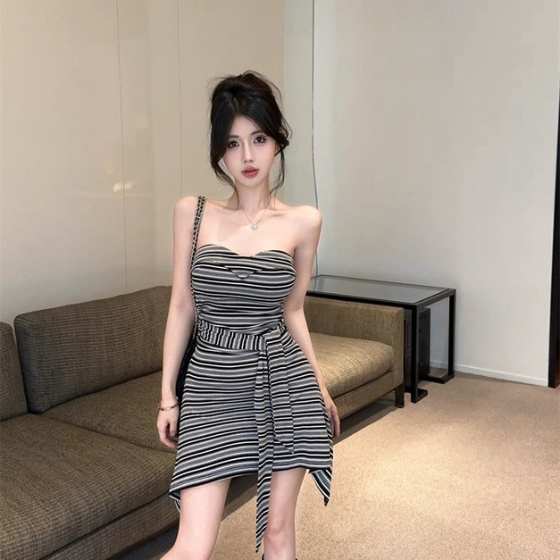 出清無退換｜韓版撞色條紋綁帶A字洋