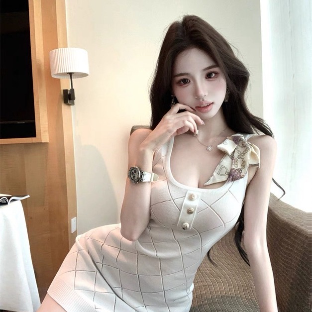 出清無退換｜高級感造型蝴蝶結連身洋