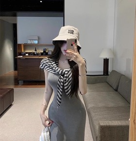 現貨無退換｜韓版兩件式簡約長洋+披肩