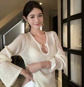 性感慵懶金屬圈針織上衣