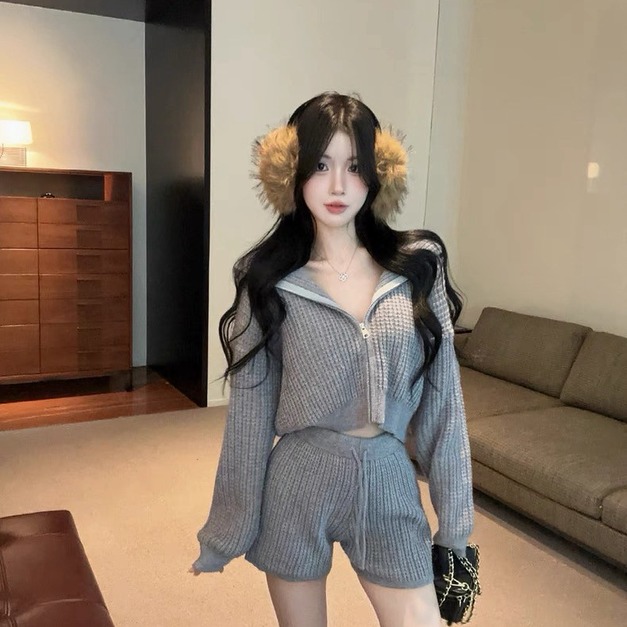 套裝慵懶軟糯拉鍊外套+抽繩短褲